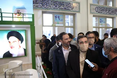 بازدید محمدمهدی اسماعیلی، وزیر فرهنگ و ارشاد اسلامی از بیست و نهمین نمایشگاه بین المللی قرآن کریم
