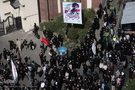 مراسم تشییع پیکر مطهر شهید مدافع حرم «جواد الله‌کرم» در محله مهرآباد جنوبی