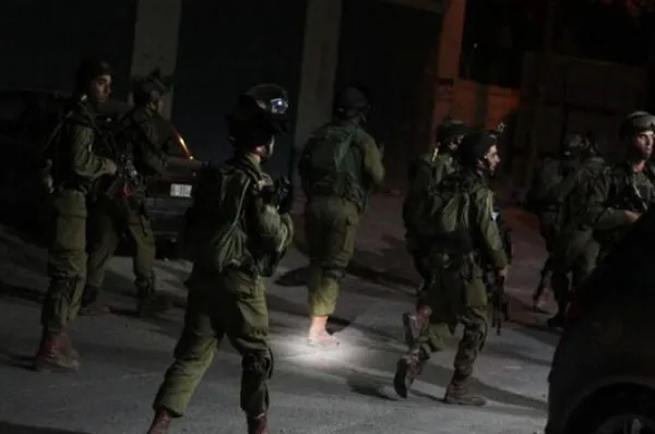 Three Hamas Officials Detained by Zionist Forces in Ramallah  