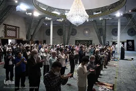 اقامه نماز عید سعید «فطر» به امامت حجت‌الاسلام والمسلمین مصطفی رستمی، رئیس نهاد نمایندگی مقام معظم رهبری در دانشگاه ها در مسجد دانشگاه تهران