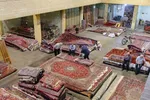 هنر مرمت فرش در قلب بازار اصفهان