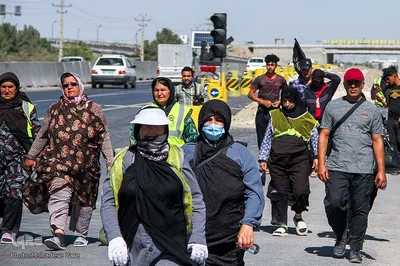 زائران پیاده امام رضا(ع)