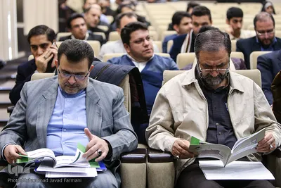 نشست بررسی دستاوردهای قرآنی انقلاب اسلامی 