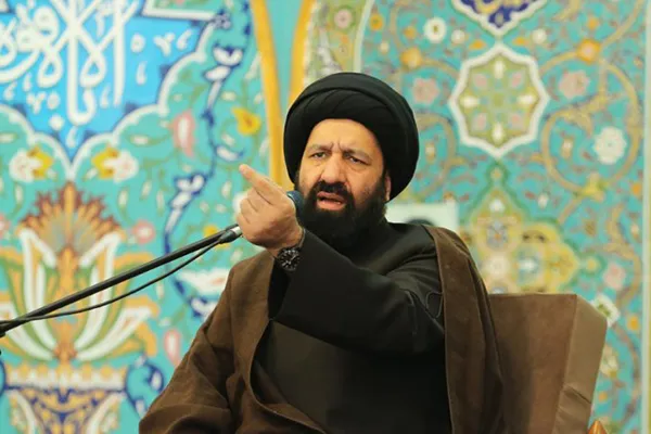 مکتب حسینی عین عدالت است