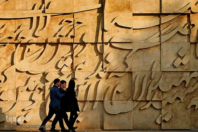جاودان سروده‌ای به رنگ عشق و آفتاب