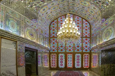 شاهچراغ قلب تپنده شیراز
