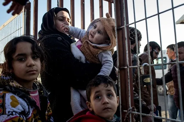 Refugiados musulmanes sufren discriminación en Inglaterra