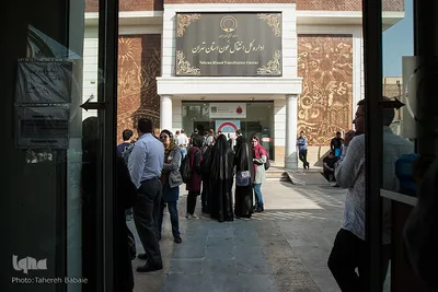 داوطلبان اهدای خون به زلزله زدگان کرمانشاه