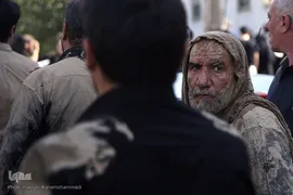 آیین «گل‌مالی» هیات عشاق العباس لرستانی‌های مقیم تهران در عاشورای حسینی