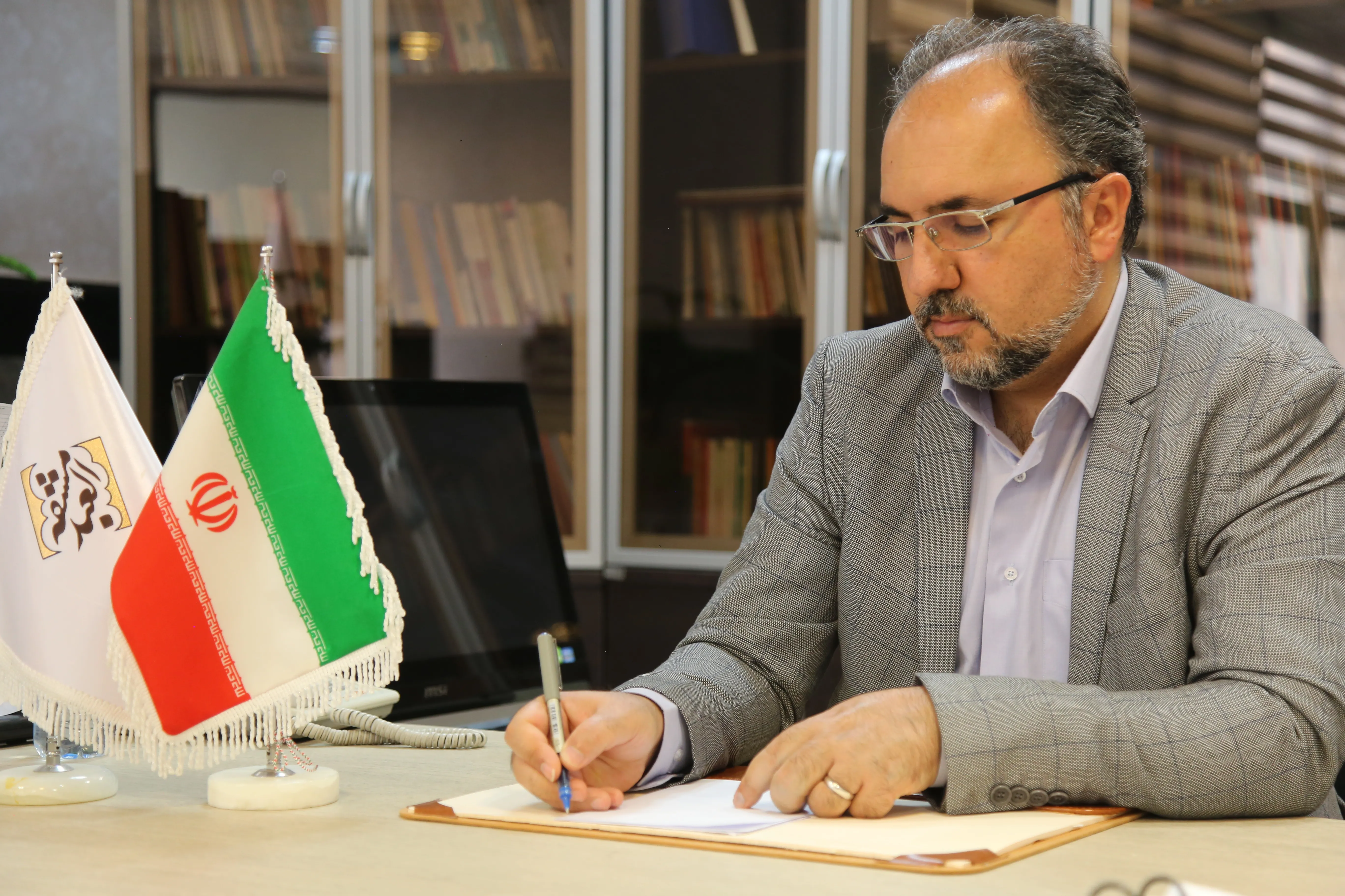 چالش‌ها و الزامات مدیریت در دنیای فرهنگ و هنر