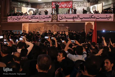 مراسم خیمه سوزان عصر عاشورا در میدان امام حسین(ع) تهران