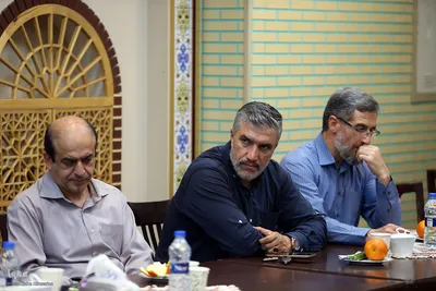 رونمایی مجموعه آیه های ایثار