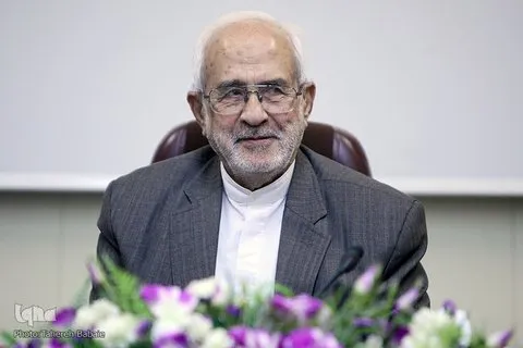 «لغت‌نامه تفسیری قرآن کریم» منتشر شد