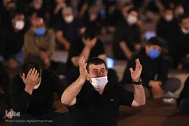 عزاداری شب سوم محرم در میدان امام حسین(ع)