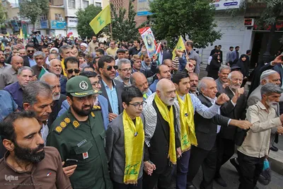 تشییع پیکر شهیده معصومه کرباسی و شهید محمد صباحی در شیراز