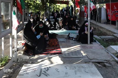 مراسم دعای پرفیض عرفه در گلزار شهدا