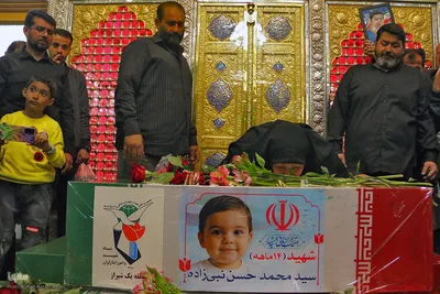 تشییع پیکر خانواده شهید در شیراز