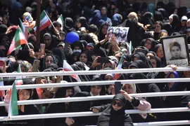 استقبال پرشور مردم سمنان از رئیس جمهور