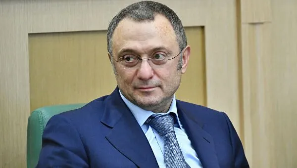 Супруге Сулеймана Керимова подарили Коран