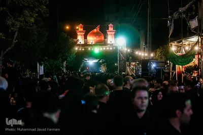 آیین مشعل گردانی عراقی ها در شب عاشورای حسینی