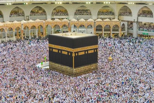 Mass Iftar Allowed at Grand Mosque after Two Years