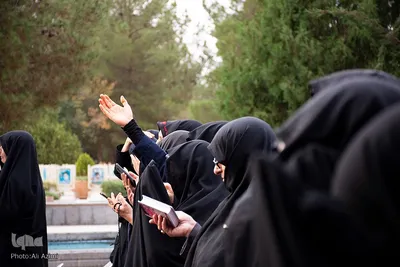 برگزاری مراسم نیایش در گلستان شهدای اصفهان به نیت پیروزی مقاومت فلسطین