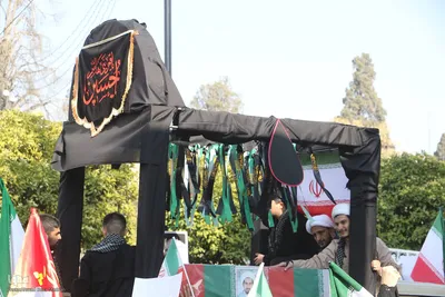 راهپیمایی شیرازی ها بر علیه اغتشاشگران