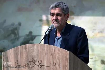 مراسم تجلیل از فرماندهان و رزمندگان هشت سال دفاع مقدس