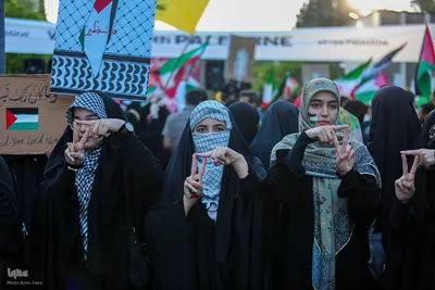 تجمع دانشگاهیان دانشگاه‌های شیراز در حمایت از خیزش دانشجویان آمریکا و اروپا