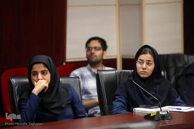 نقد و بررسی کتاب درآمدی به تاریخ فلسفه اسلامی