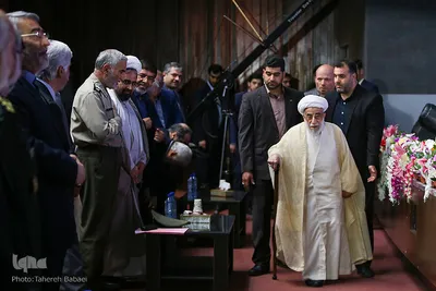 آیت الله احمد جنتی، رئیس مجلس خبرگان رهبری و رئیس شورای هماهنگی تبلیغات اسلامی درهمایش تجلیل از یاوران چهملین سالگرد پیروزی انقلاب