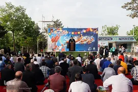 نماز عید سعید فطر در امام‌زاده پنج‌تن لویزان