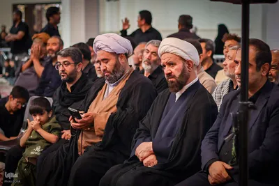 عزاداری مهاجرین افغانستانی مقیم شیراز در حرم شاهچراغ(ع)
