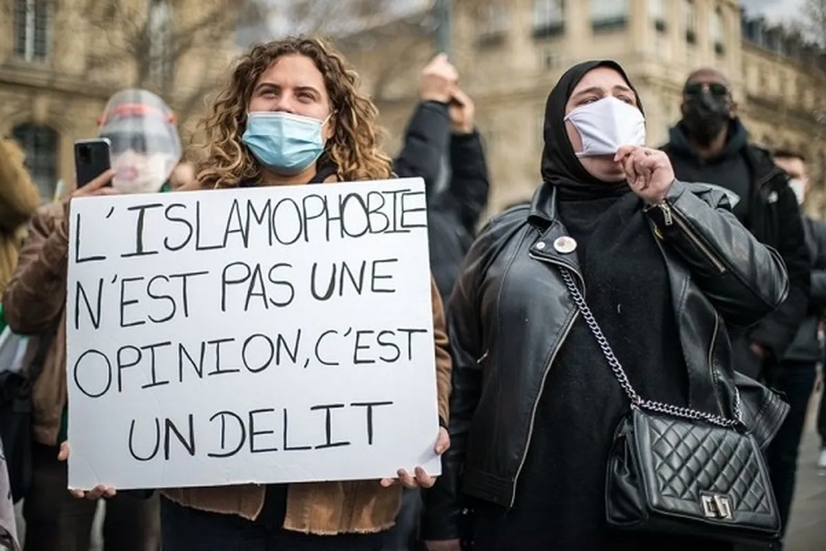 La communauté maghrébine en Europe victime de xénophobie et de violence, une étude