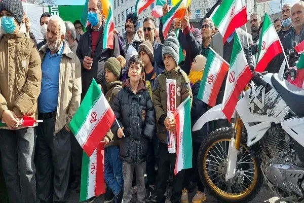 راهپیمایی جشن پیروزی انقلاب اسلامی در مرکز استان مازندران
