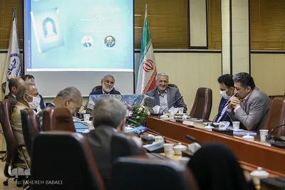 رونمایی از کتاب «راز سر به مهر موفقیت»