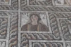 Arxeoloqlar üzərində “Mona Liza” əsərinin oxşarı təsvir olunmuş qədim mozaika aşkar edib