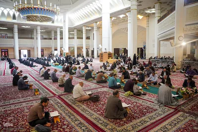محفل جزءخوانی قرآن ماه رمضان در حرم مطهر شاهچراغ(ع)