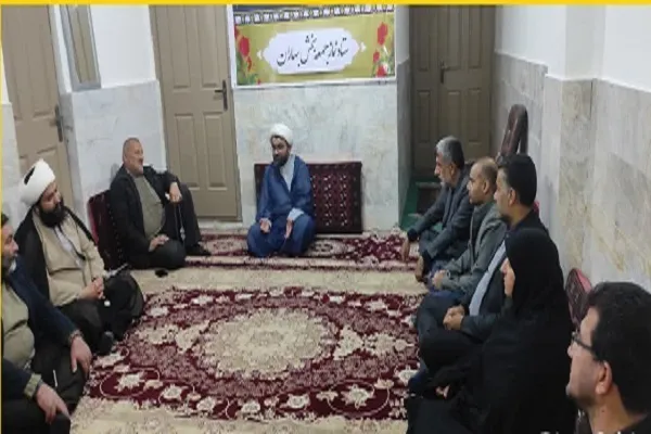تکریم از فداکاری مادران و همسران شهدا وظیفه است