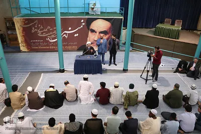 بازدید متسابقین خارجی از بیت امام خمینی(ره)