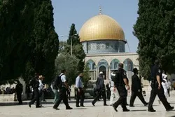 170 مستوطنًا يقتحمون الأقصى وسط قيود مشددة