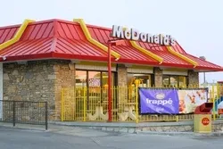 Muslimische Familie klagt McDonald wegen eines Schinkensandwichs an