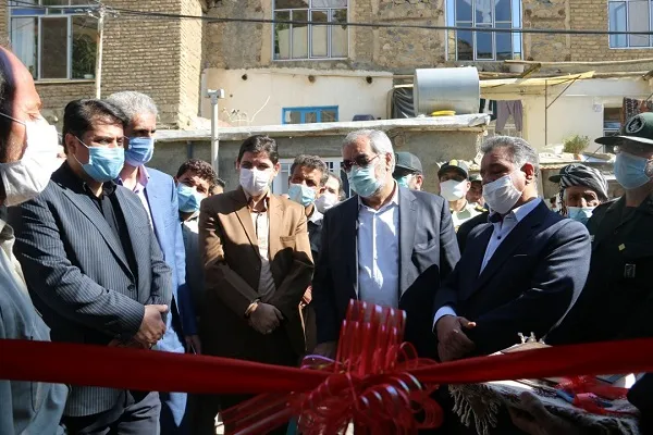 کتابخانه عمومی ماموستا قانع روستای تنگی‌سر سنندج افتتاح شد