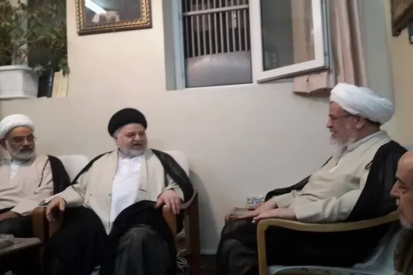 Ayətullah Şəhristani Ayətullah Gülpayqaninin evində olub