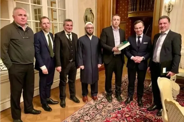İsveç Başbakanı, Müslüman toplumun temsilcileriyle görüştü