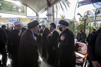 Gedenkveranstaltung zu Ehren von Ayatollah Said al-Hakim in Bayn al-Haramayn