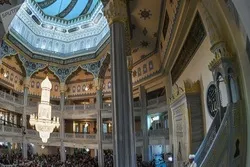 Ang Moske ng Moscow ay Nagpatugtog ng Pagbabasa ng Qur’an 24/7
