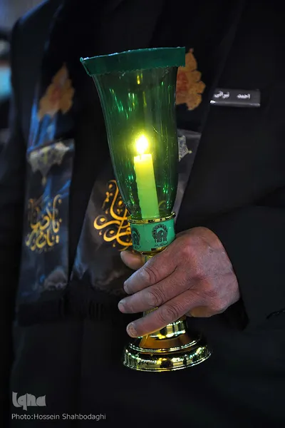 آیین شمع‌گردانی شب شهادت امام رضا (ع) در حرم مطهر رضوی