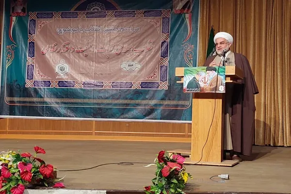 مسئولان پیام‌های انقلاب را برای مردم بیان کنند