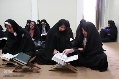 محفل انس با قرآن نورالثقلین در حاشیه شهر مشهد
